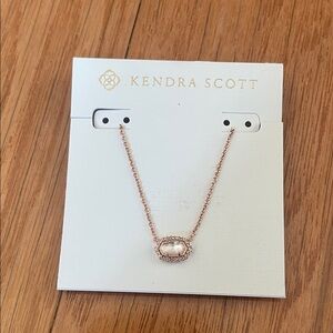 Kendra Scott Chelsea Mother of Pearl Rose Gold Pendant Necklace